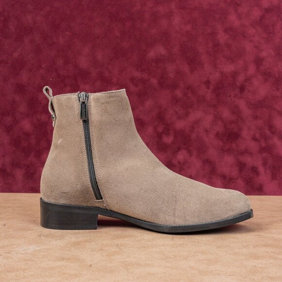 La Canadienne Women Klive City Dry Taupe Suede Zip Ankle Dress Boots sz 7.5 - Picture 8 of 8